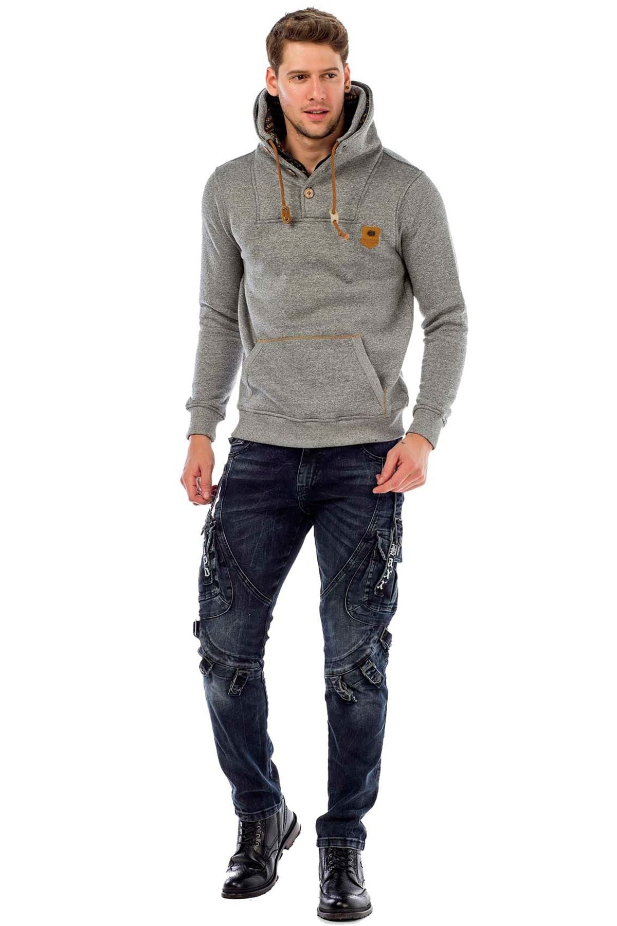 C44200 Men's hooded sweatshirt in a cool look