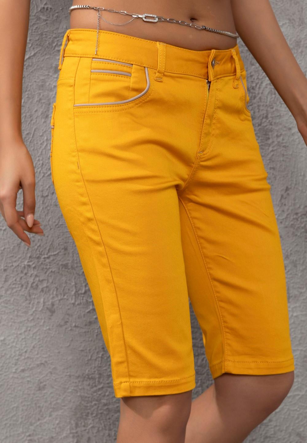 WK196 Women's shorts with trendy details