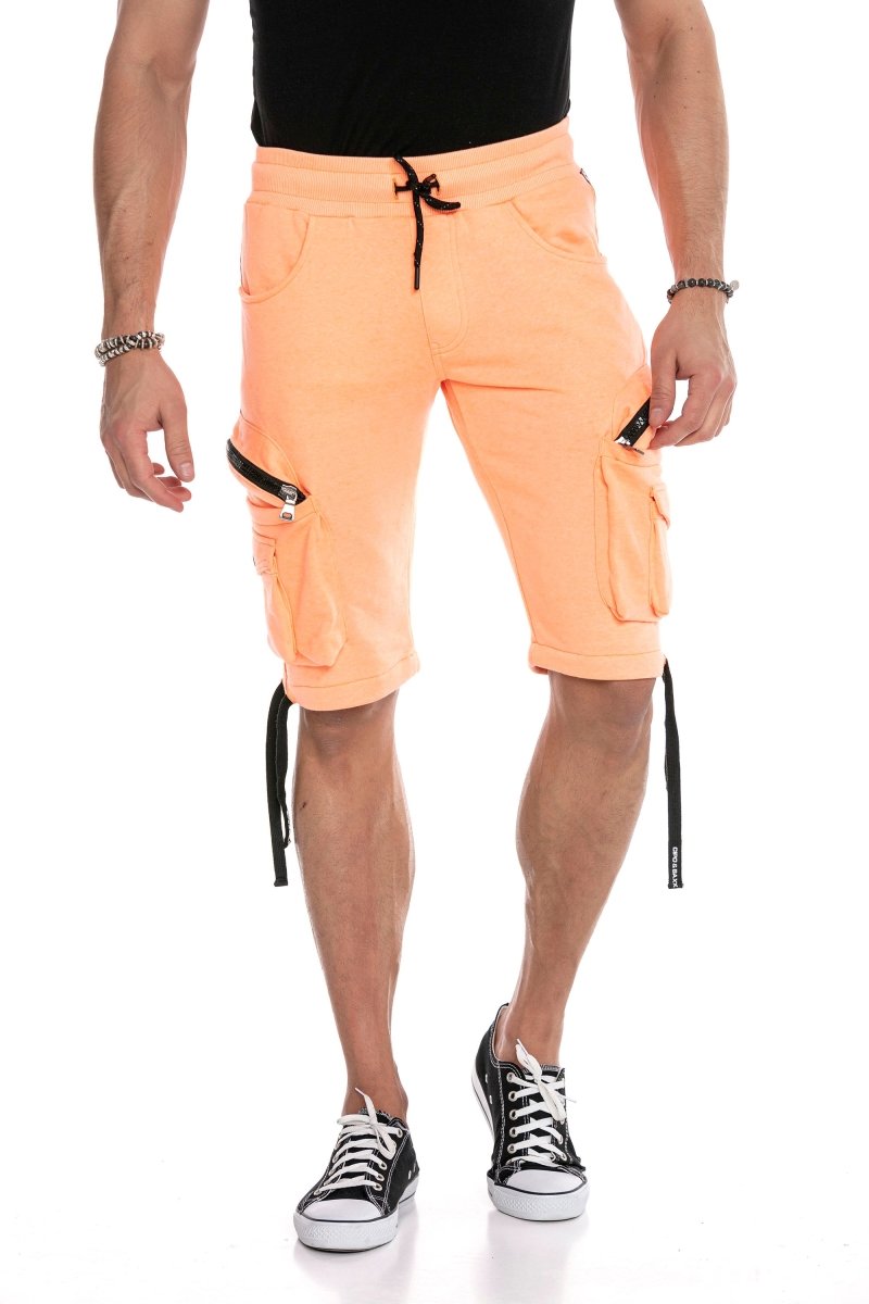 CK225 Men's Capri Shorts in a sporty look