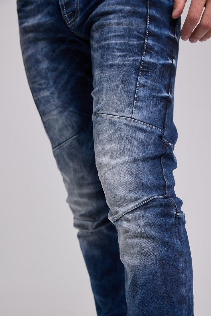 CD286 Men's comfortable jeans with a cool wash and decorative stitching