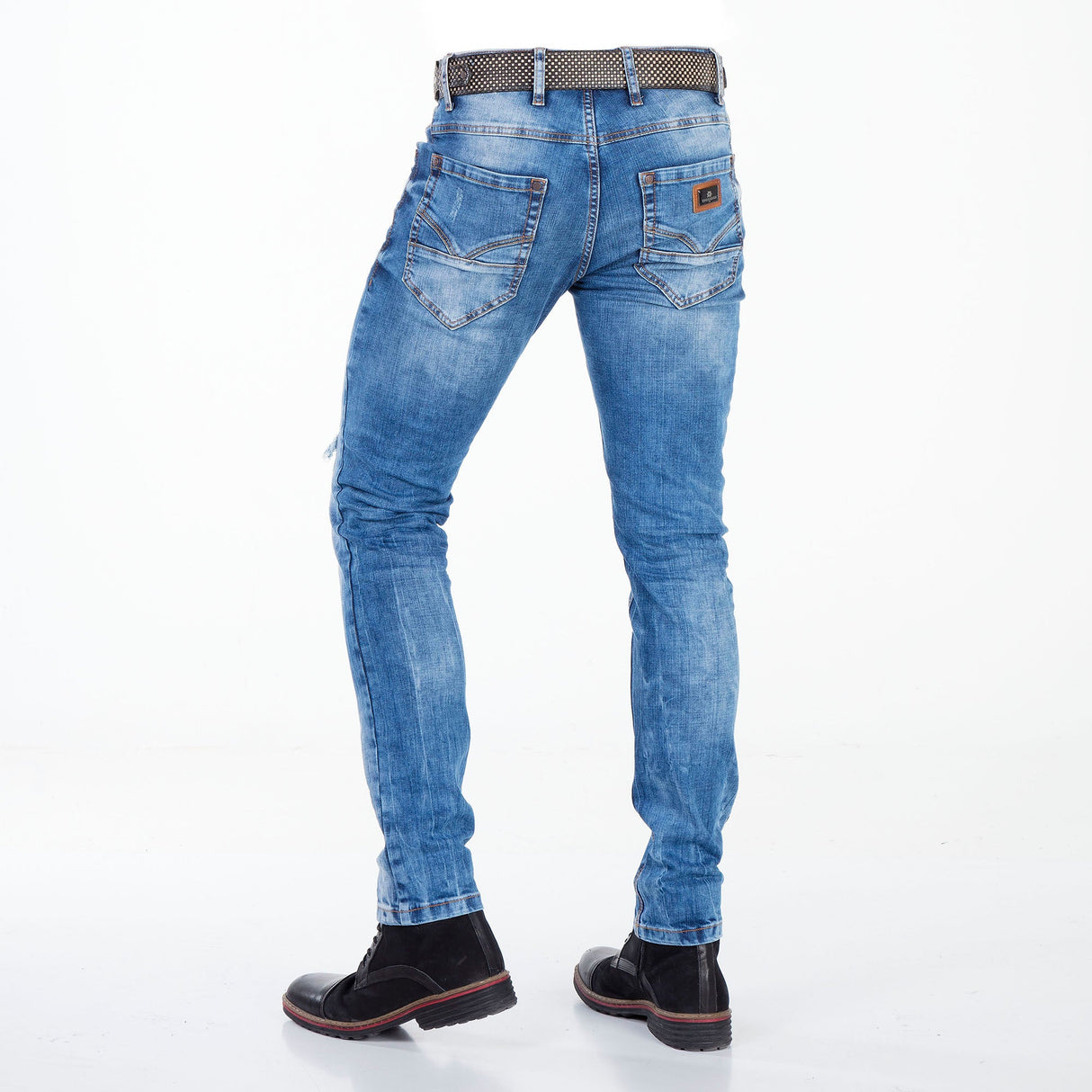 CD350 Men's comfortable jeans in a stylish destroyed look