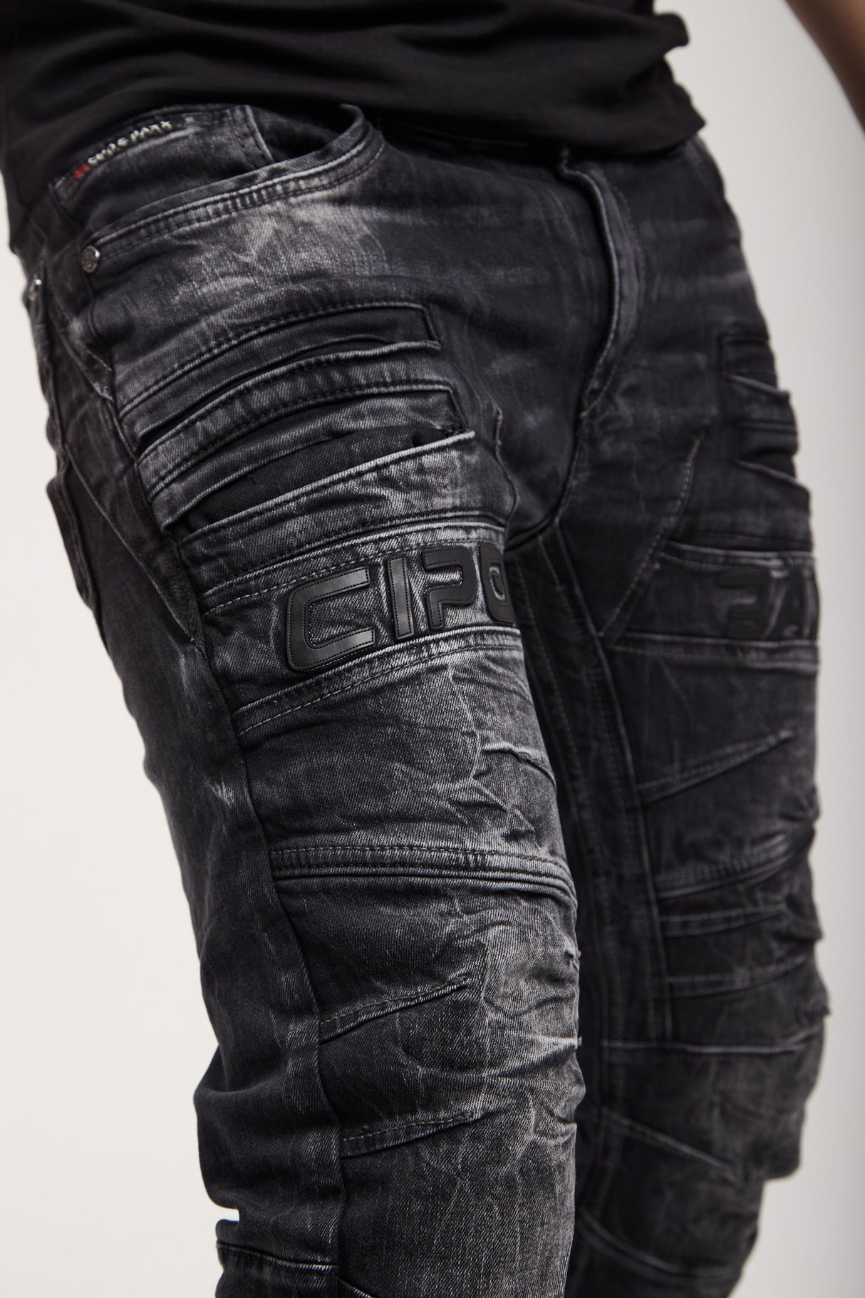 CD491 Men's slim-fit jeans with decorative zipper