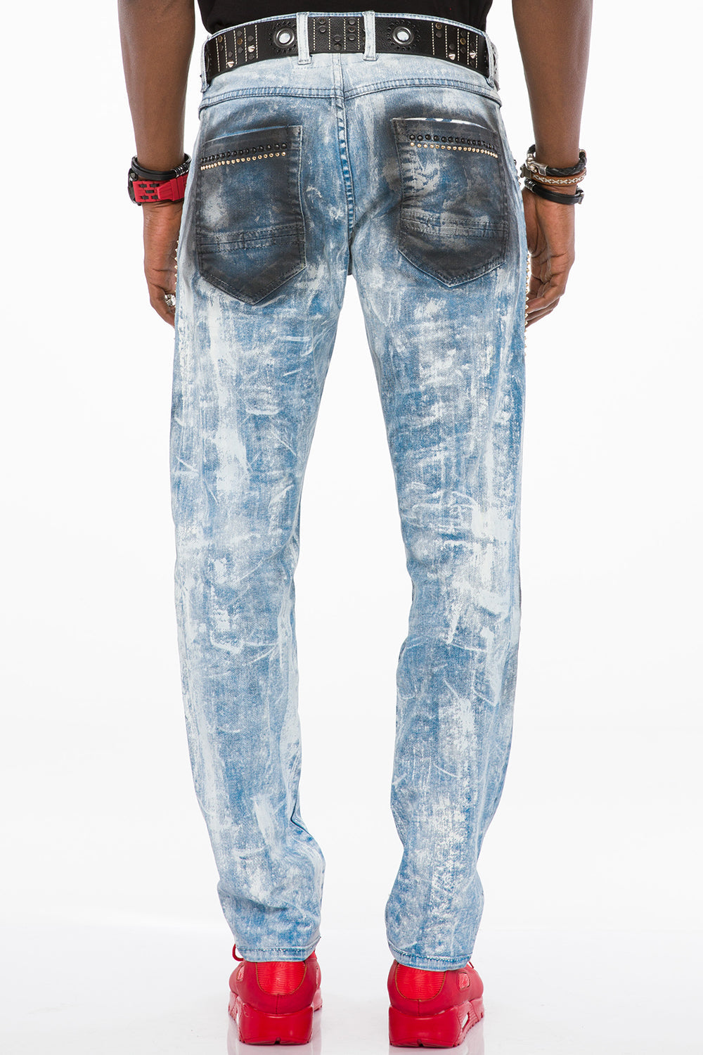 CD526 Men's slim-fit jeans in a casual used look