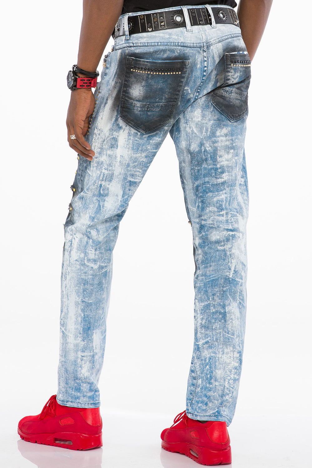 CD526 Men's slim-fit jeans in a casual used look