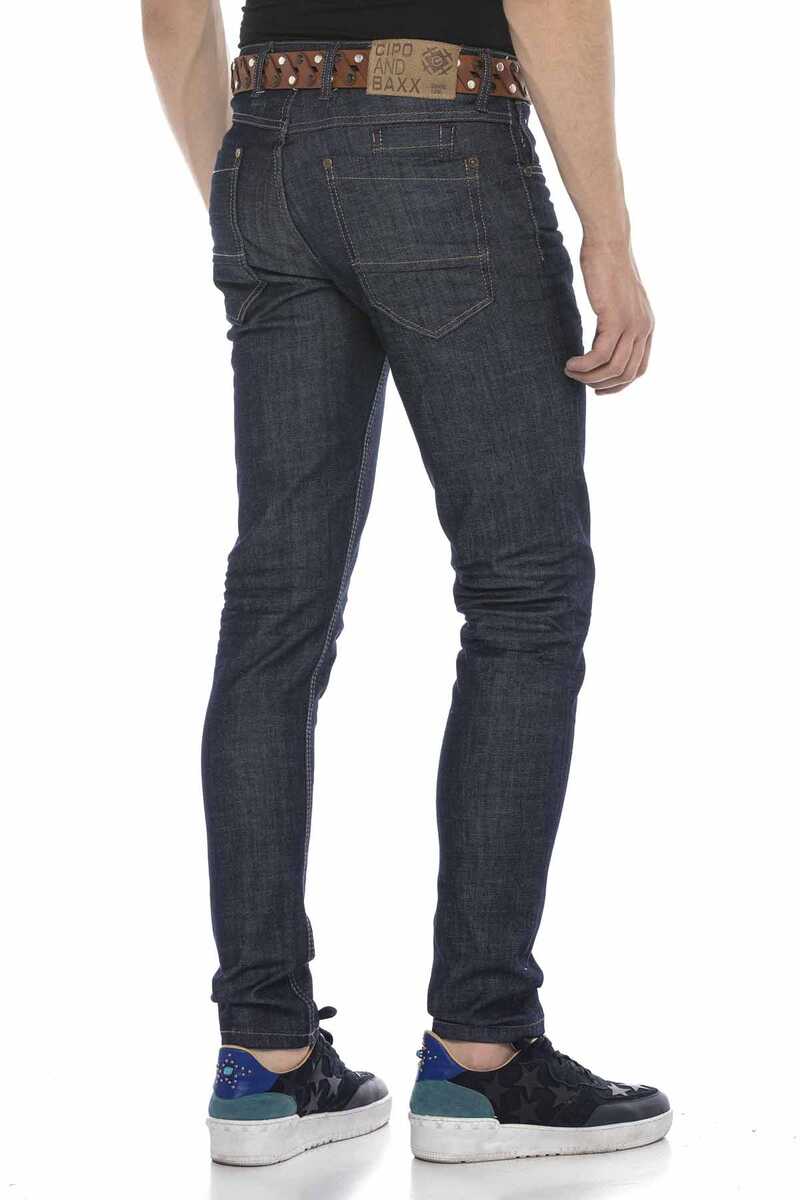 CD538 Men's slim-fit jeans in a classic cut