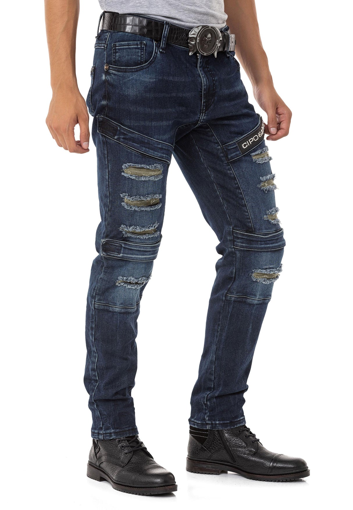 CD555 Men's slim-fit jeans in a fashionable destroyed look