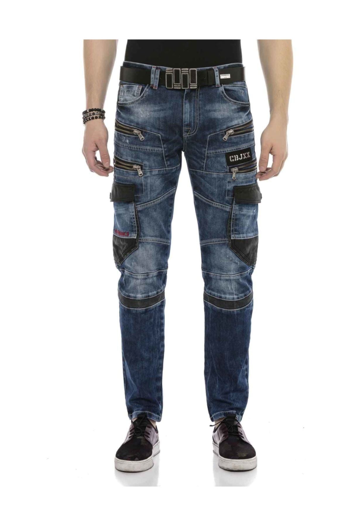 CD586 Men's comfortable jeans with eye-catching appliqués