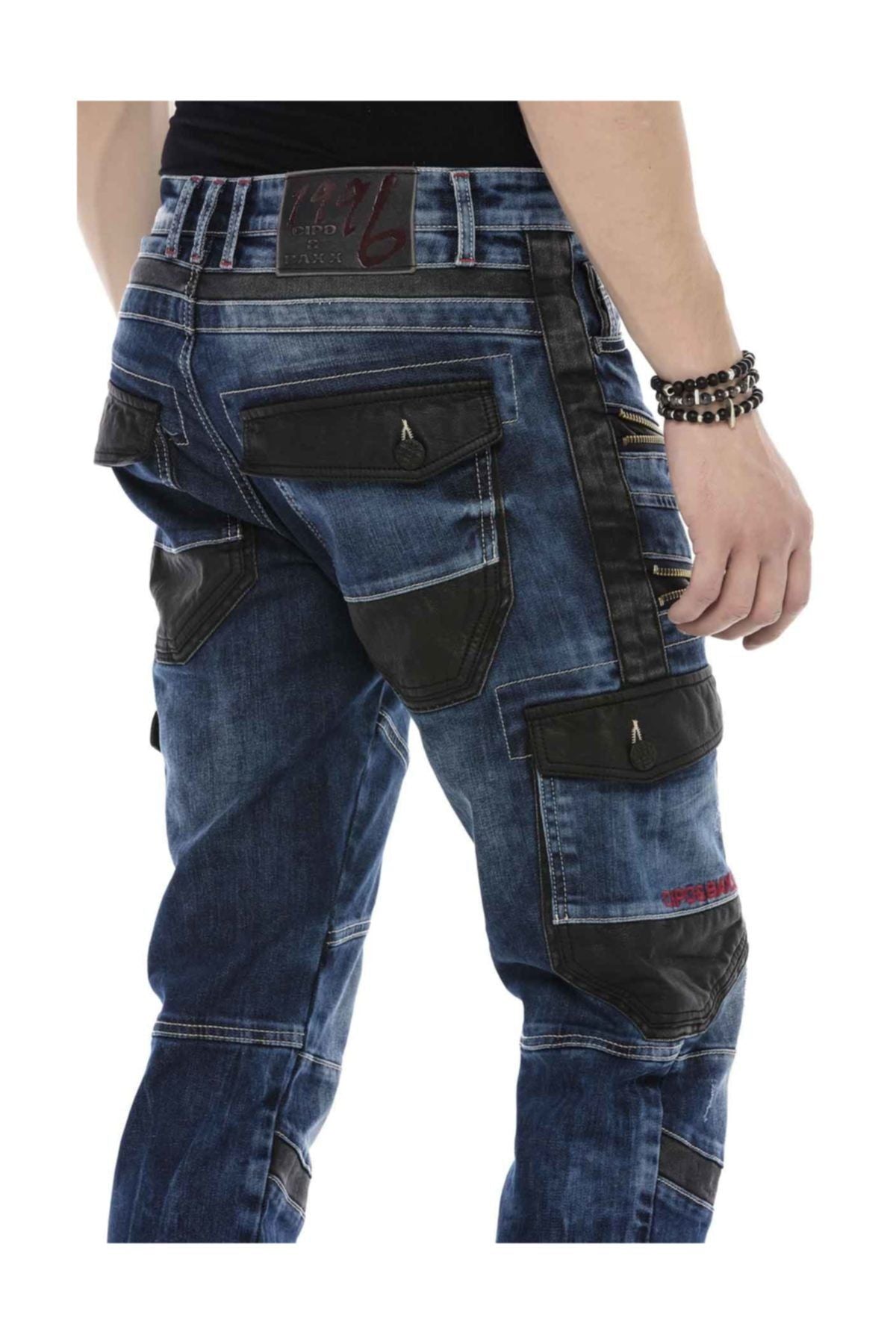 CD586 Men's comfortable jeans with eye-catching appliqués