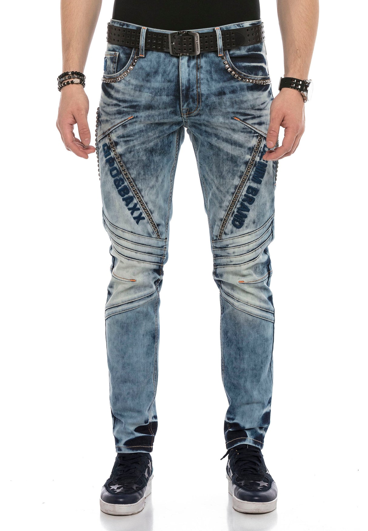 CD590 Men's Straight Fit Jeans in a casual biker look