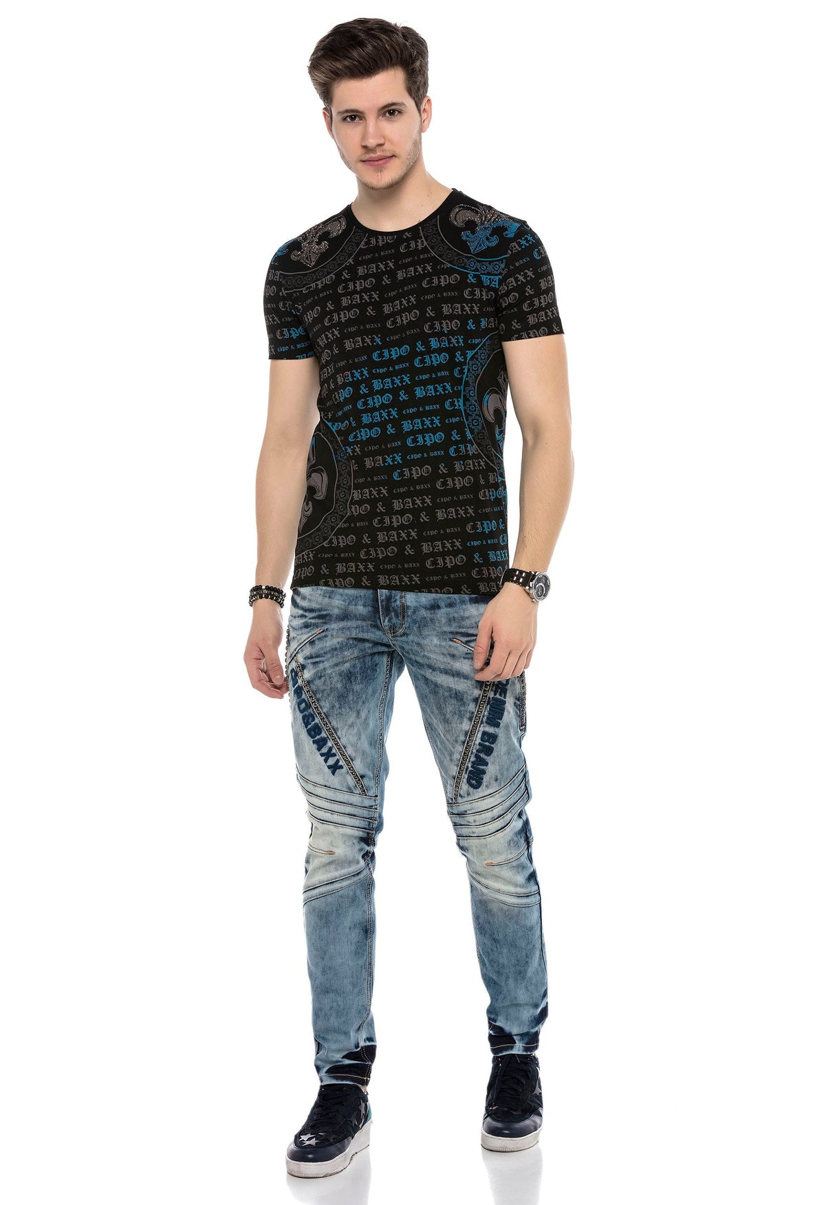 CD590 Men's Straight Fit Jeans in a casual biker look