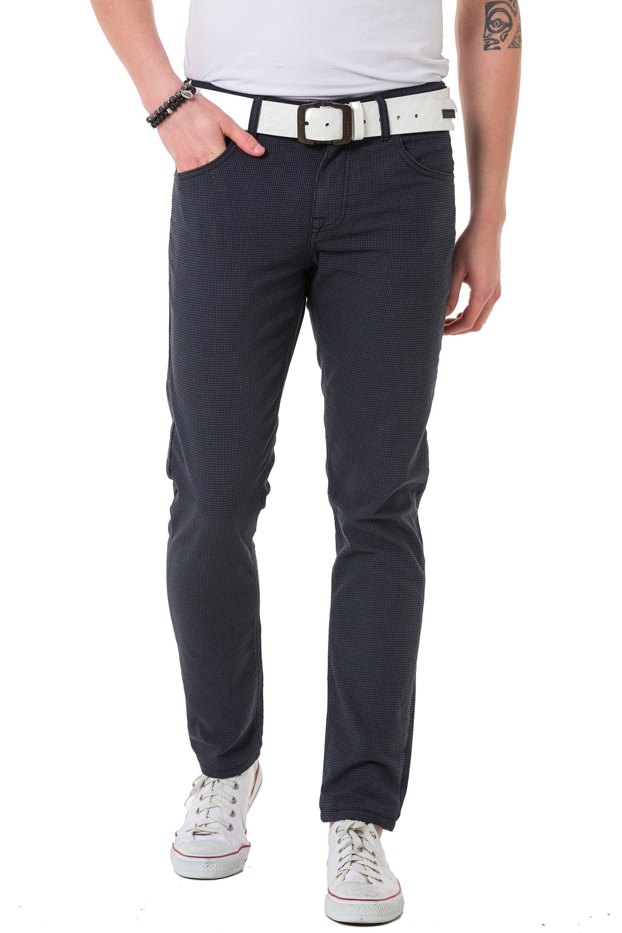 CD724 Men's basic trousers with a subtle check pattern