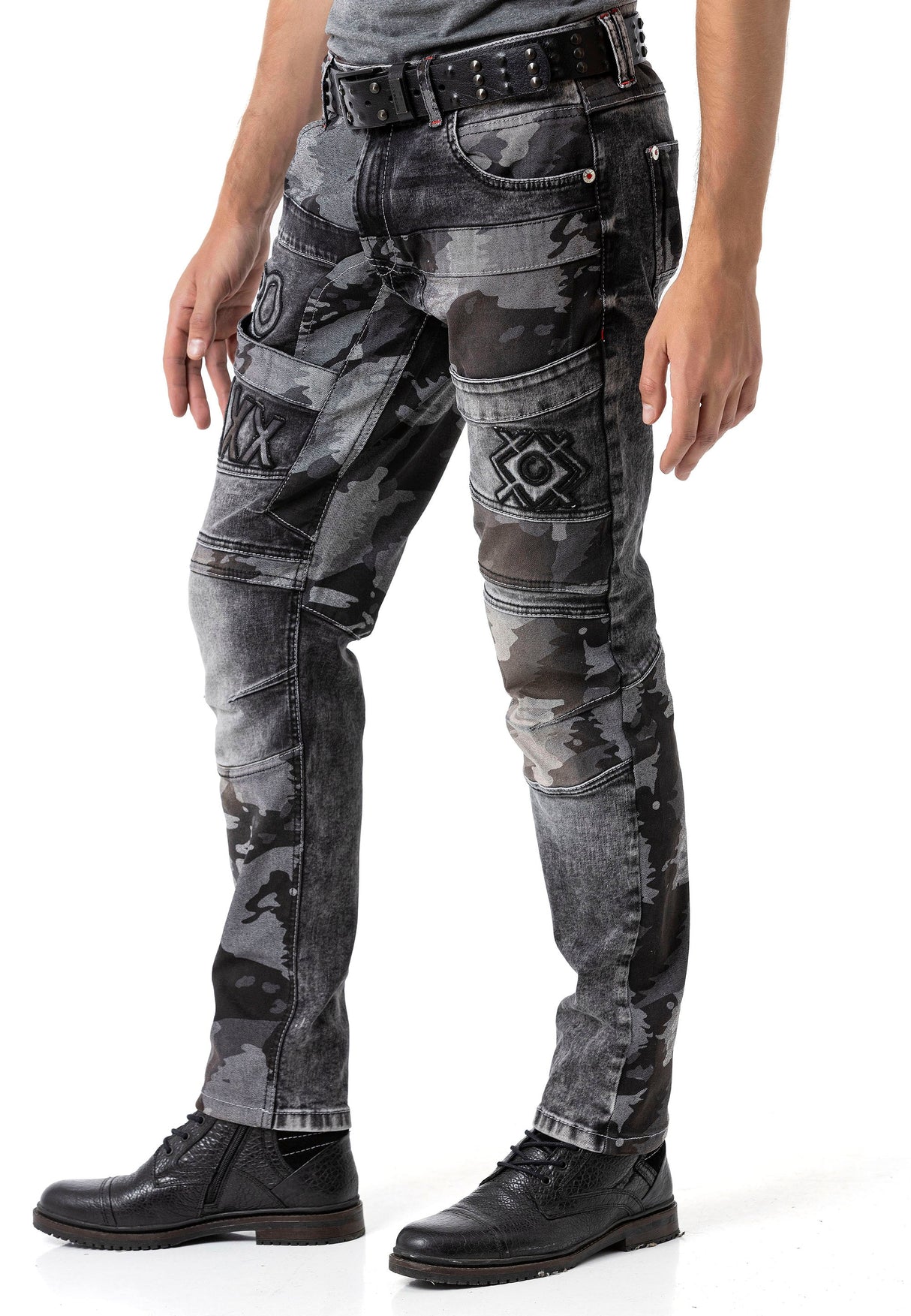 CD859 Men's Jeans in a unique look