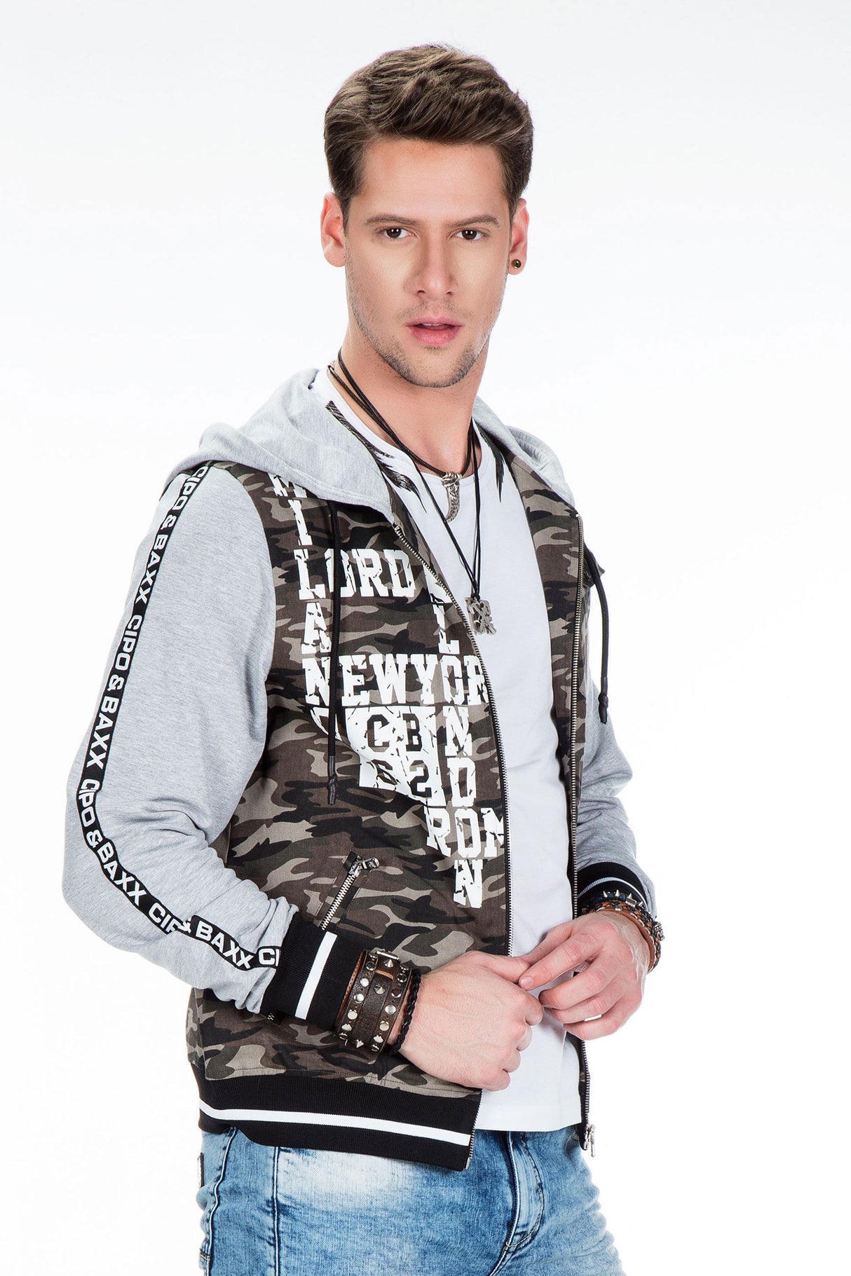 CJ215 Men's Transitional Jacket – Khaki Camouflage Jacket with Hood & Print Details