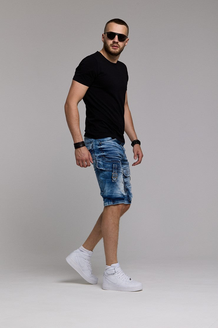 CK189 Men's Capri Shorts with a casual ribbed pattern