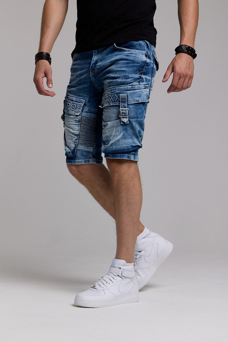 CK189 Men's Capri Shorts with a casual ribbed pattern