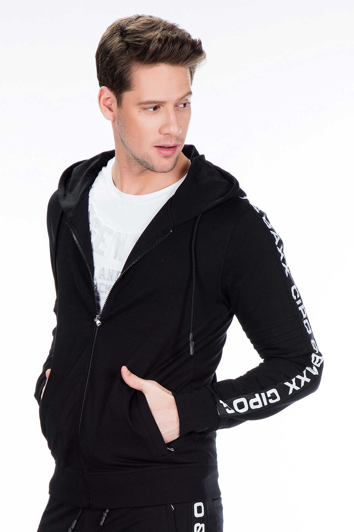 CL292 Men's Sweat Jacket in a classic sporty look