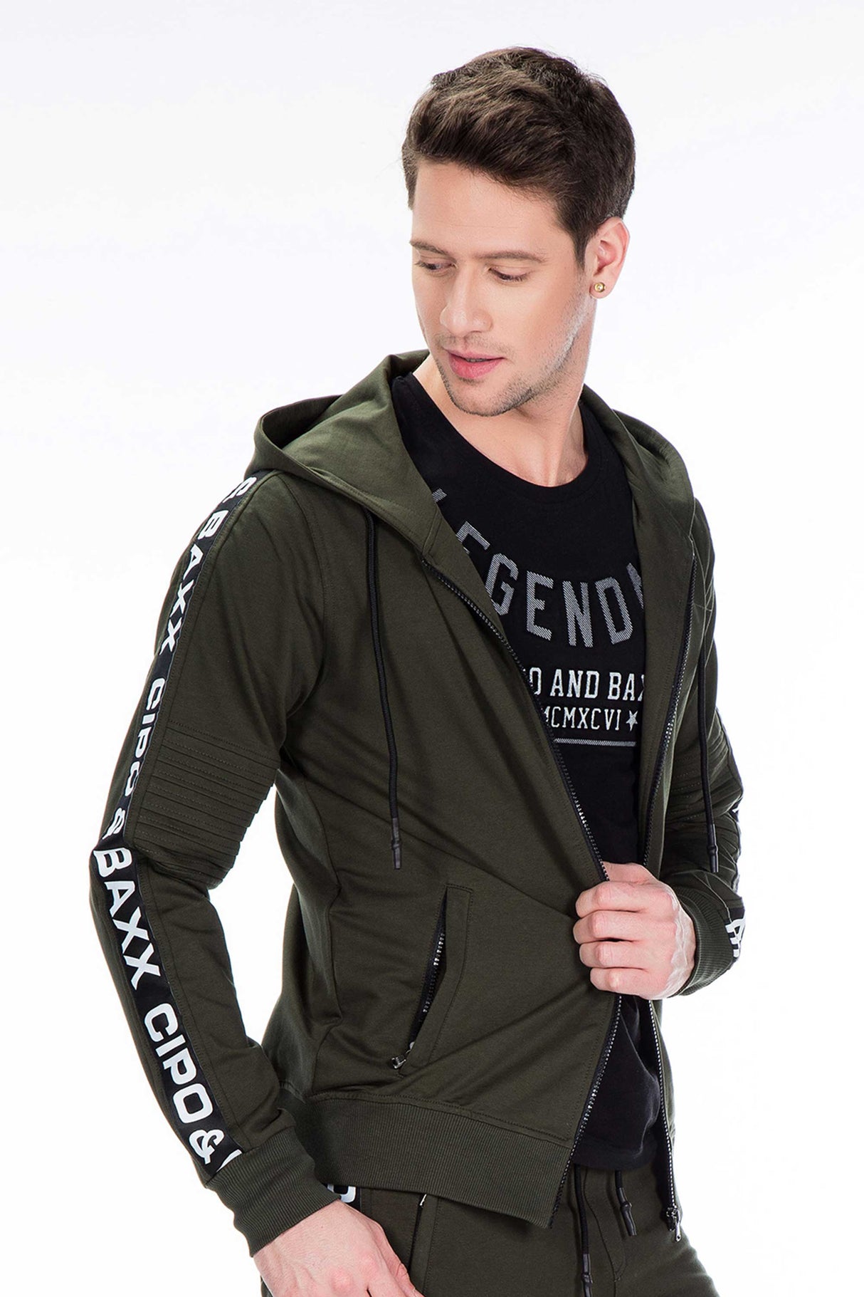 CL292 Men's Sweat Jacket in a classic sporty look