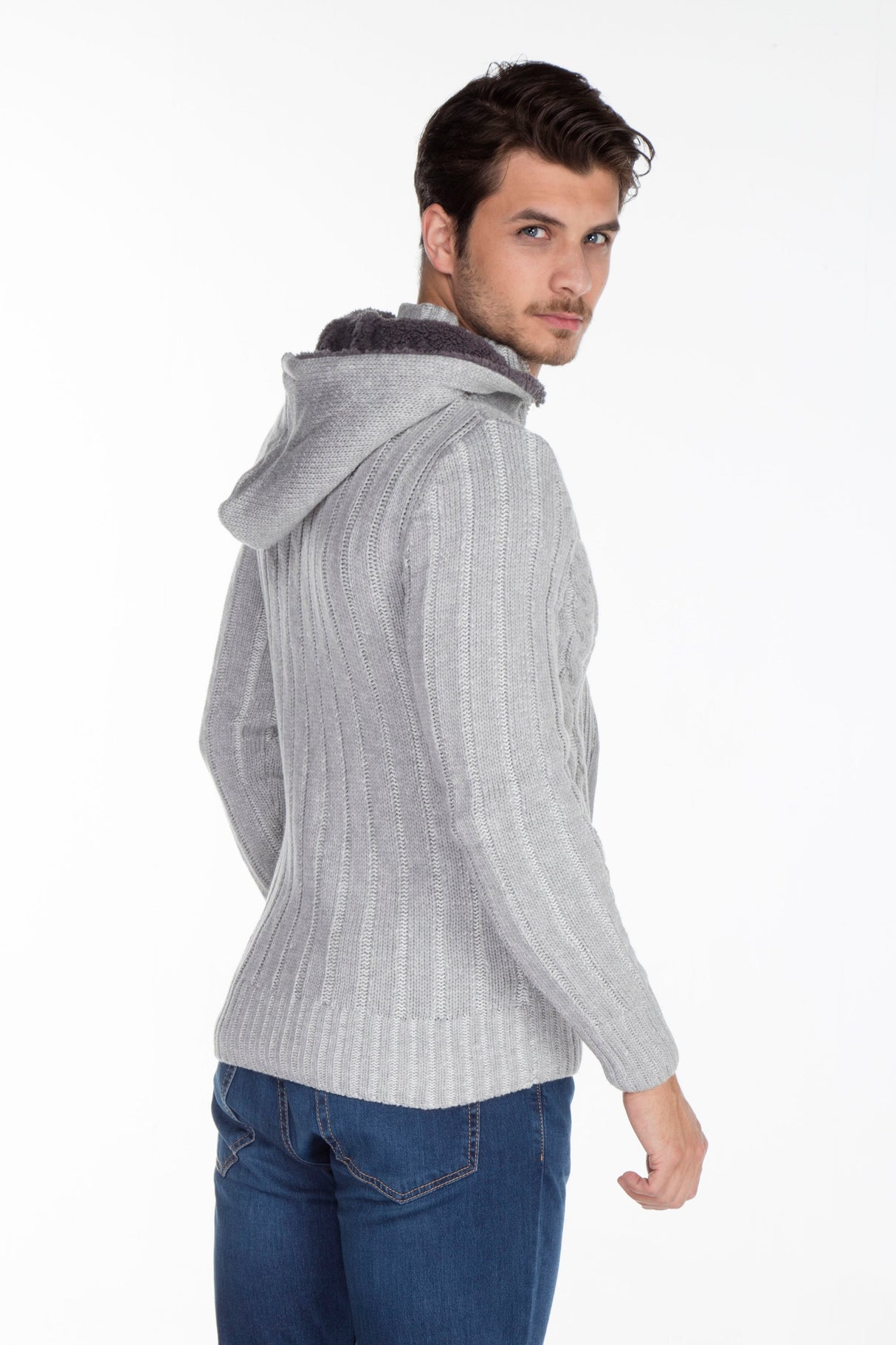 CP161 MEN'S SWEATER