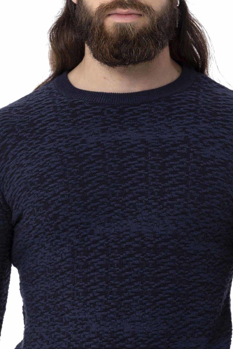 CP272 Men's knitted sweater with modern pattern