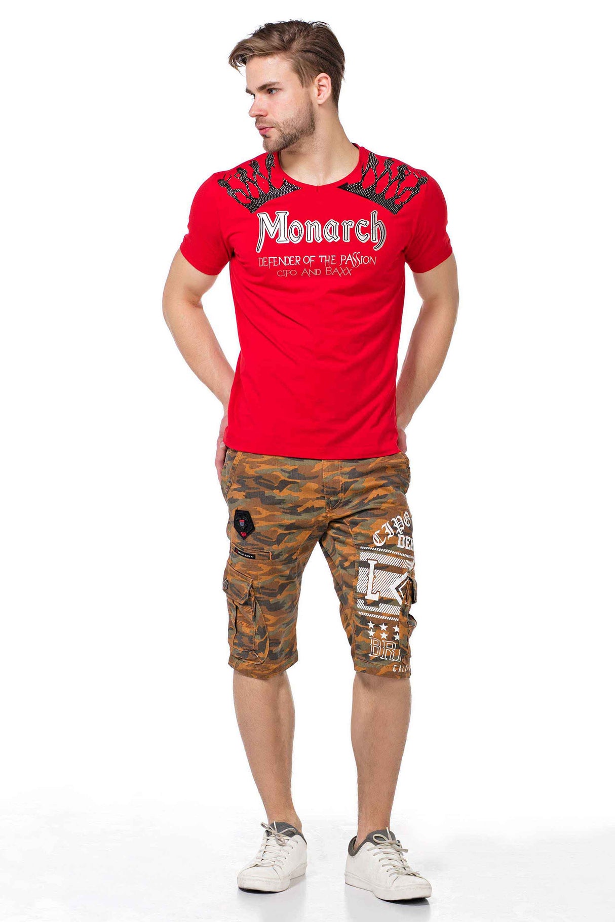 CT377 Men's T-shirt with striking print