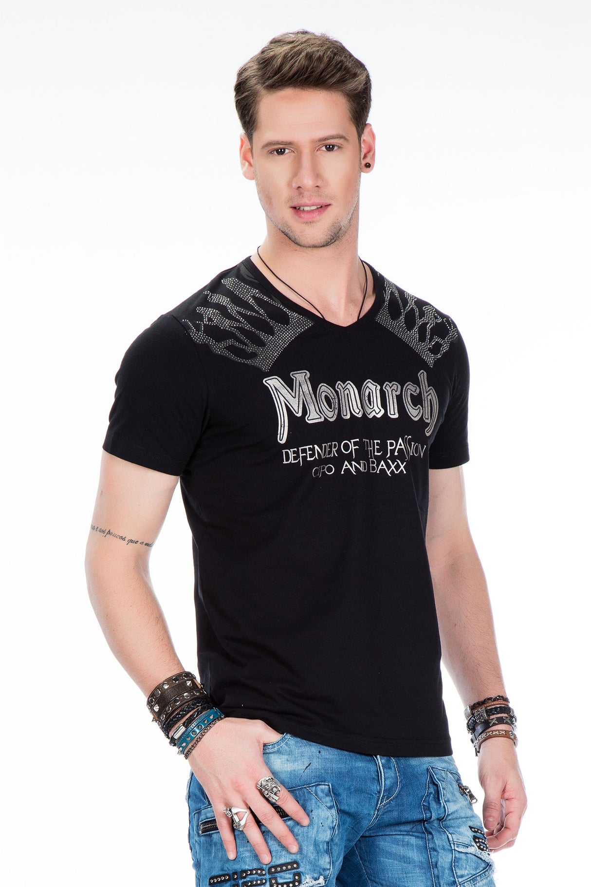 CT377 Men's T-shirt with striking print