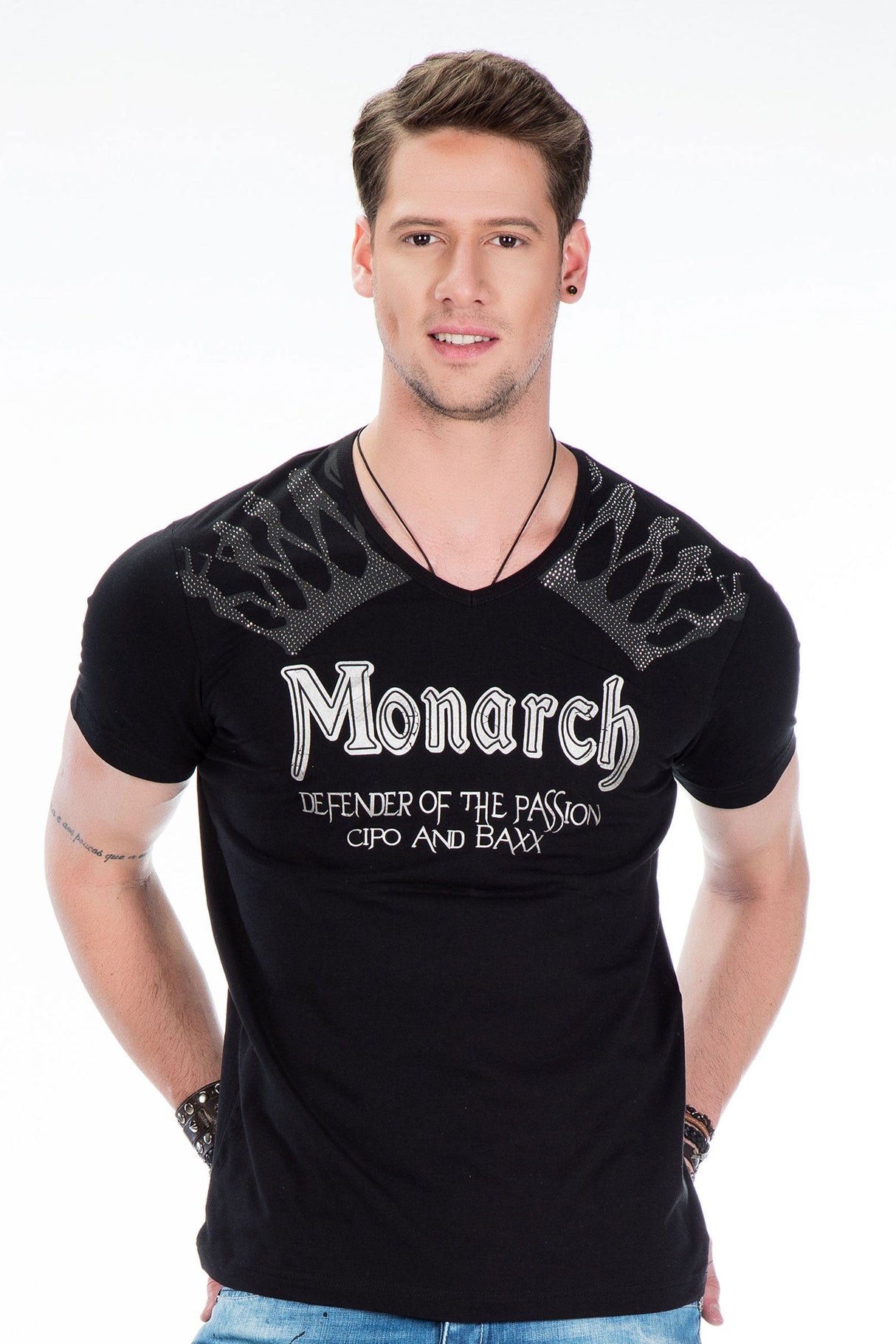 CT377 Men's T-shirt with striking print