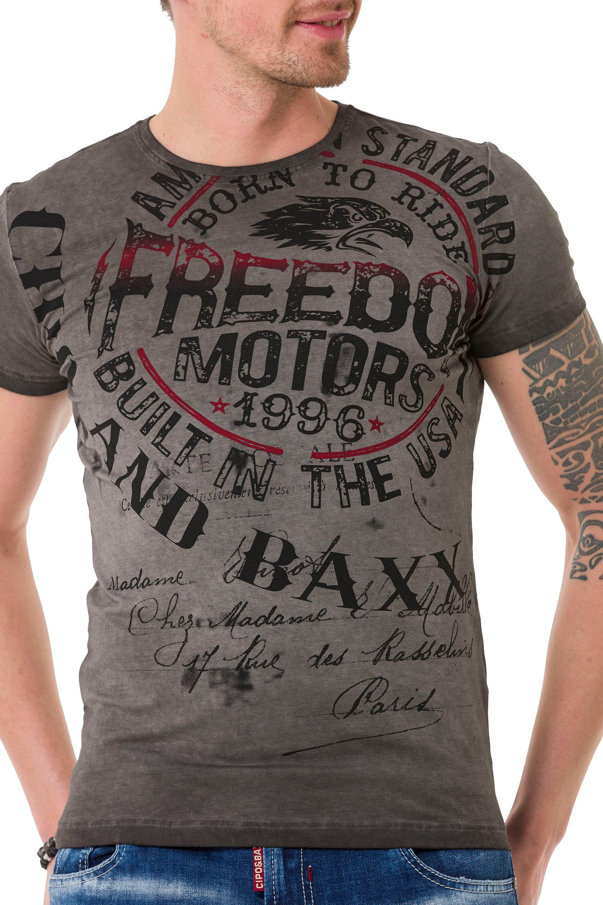 CT689 Men's T-shirt with large print