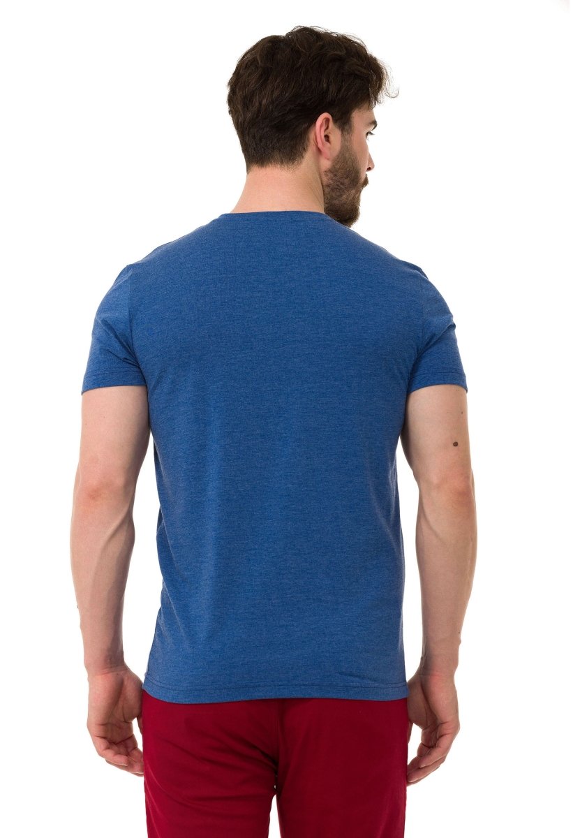 CT773 Men's T-shirt in a sporty look