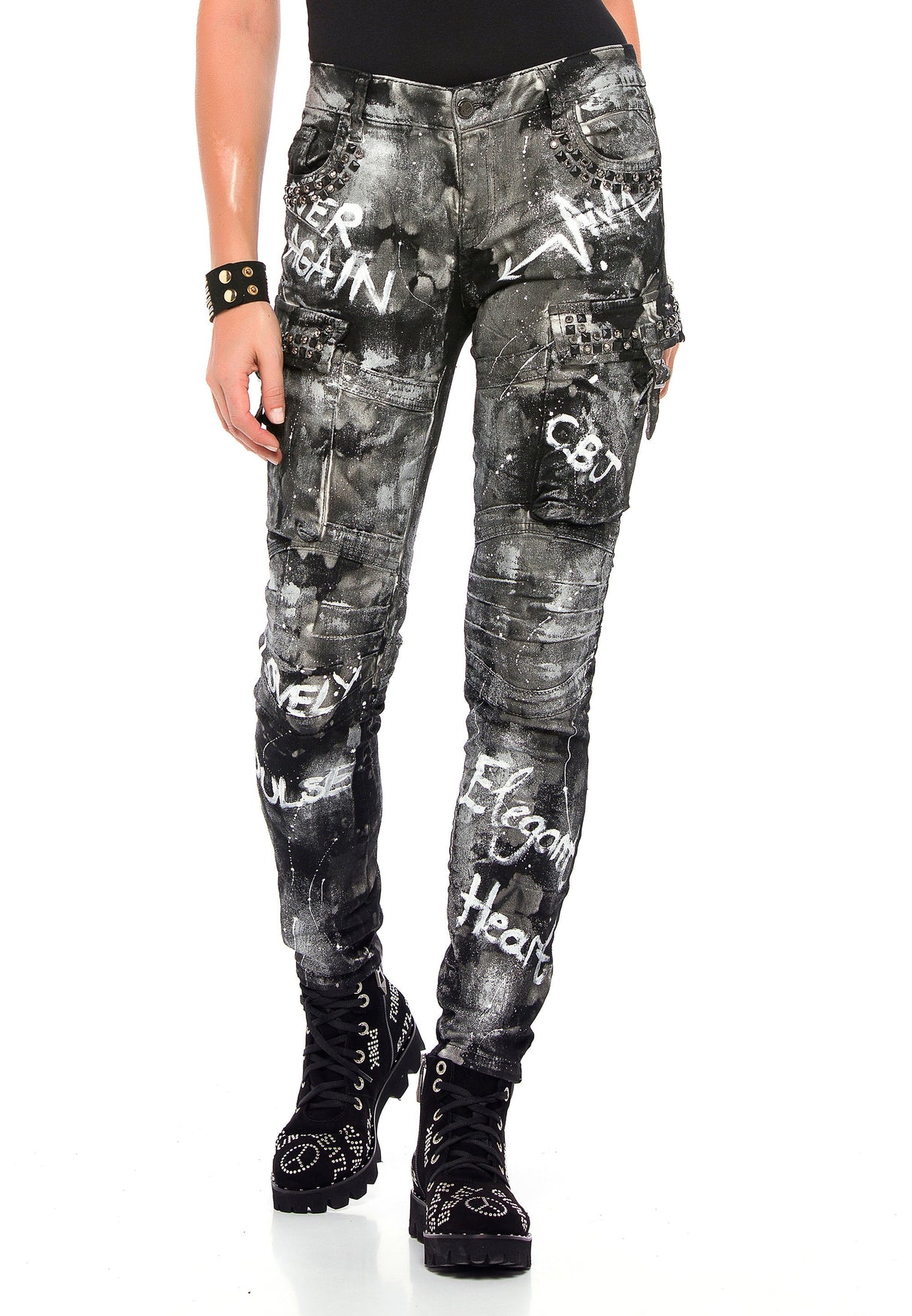 WD397 Women's straight jeans with a cool wash