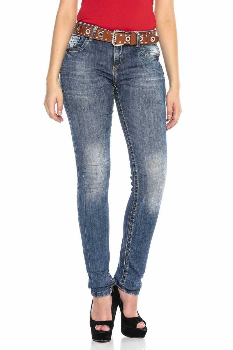 WD386 Women's Slim-Fit Jeans