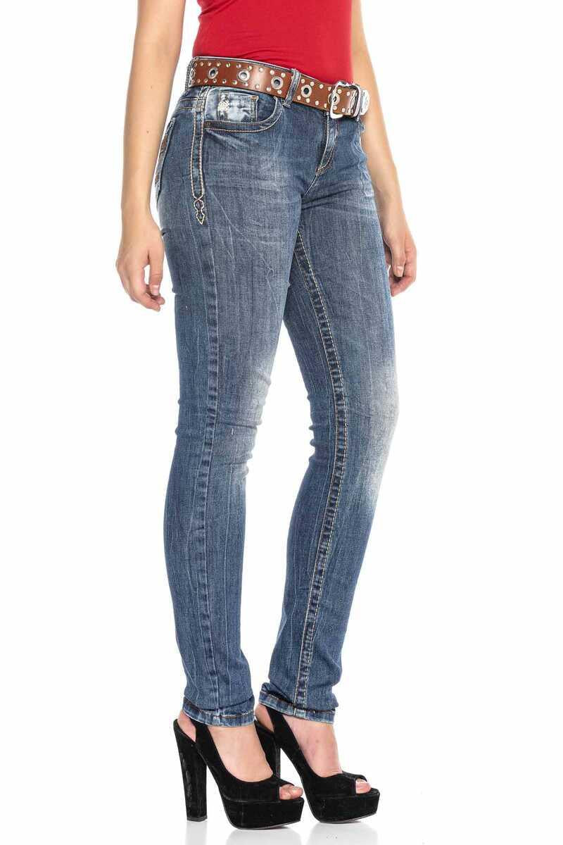 WD386 Women's Slim-Fit Jeans