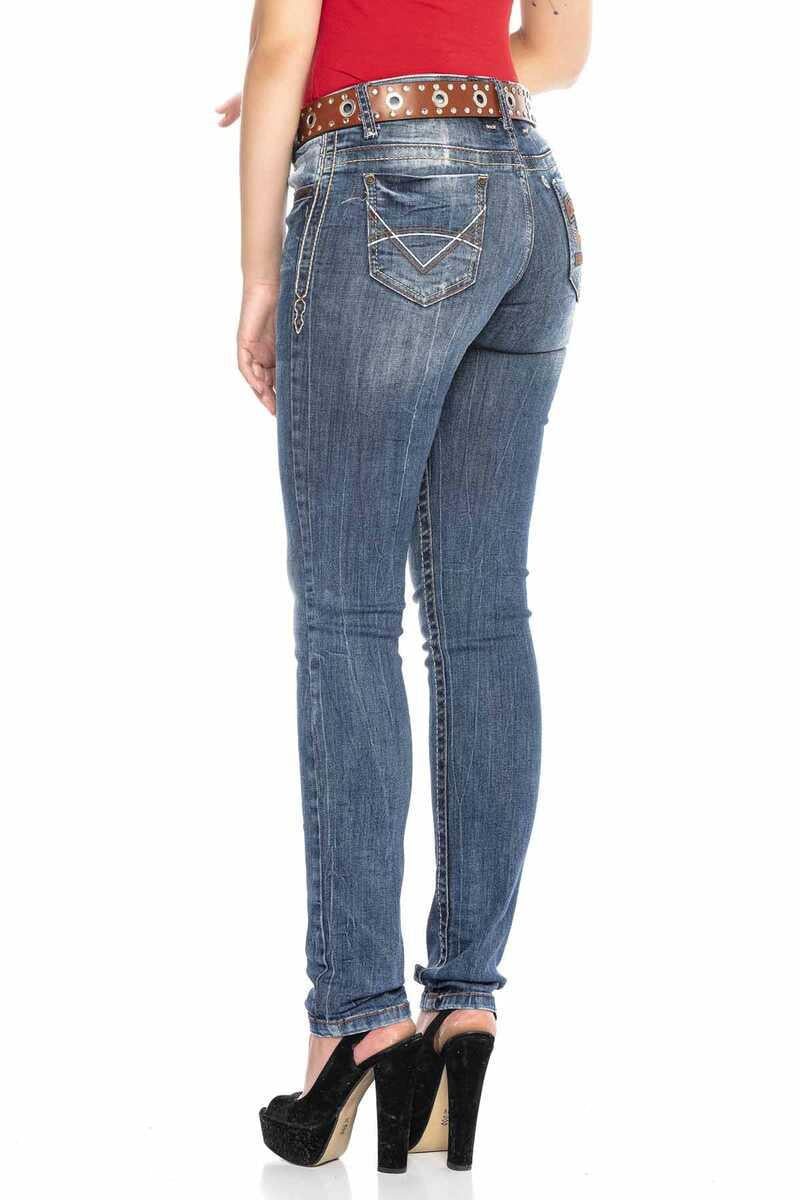 WD386 Women's Slim-Fit Jeans