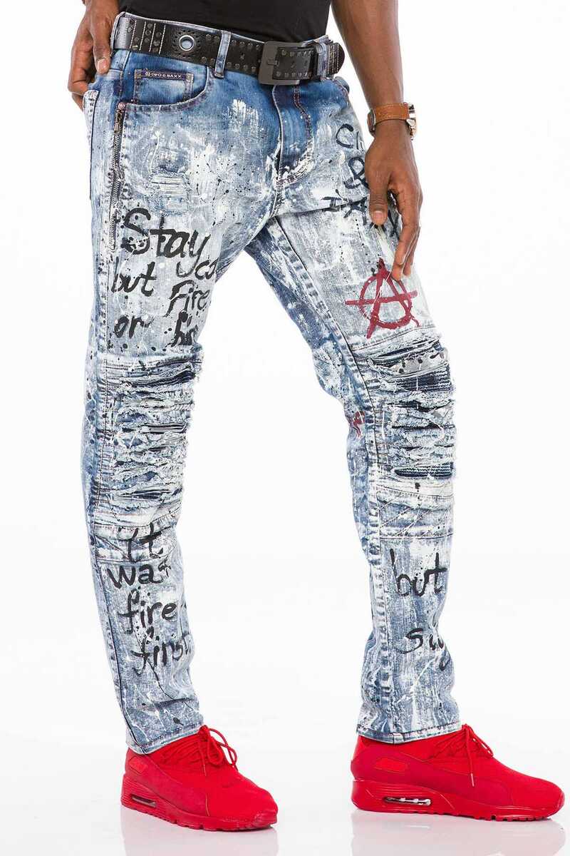 CD498 Men's slim-fit jeans in a cool destroyed look