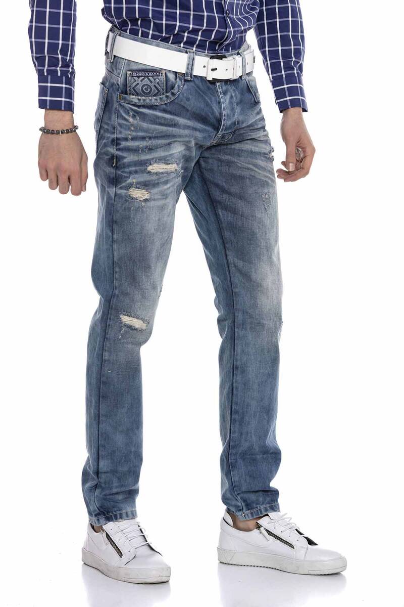 CD655 Men's straight fit jeans in a fashionable destroyed look