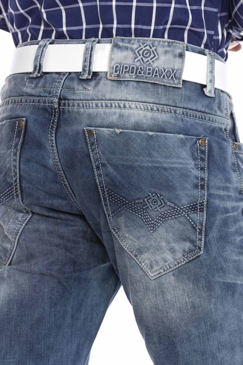 CD655 Men's straight fit jeans in a fashionable destroyed look