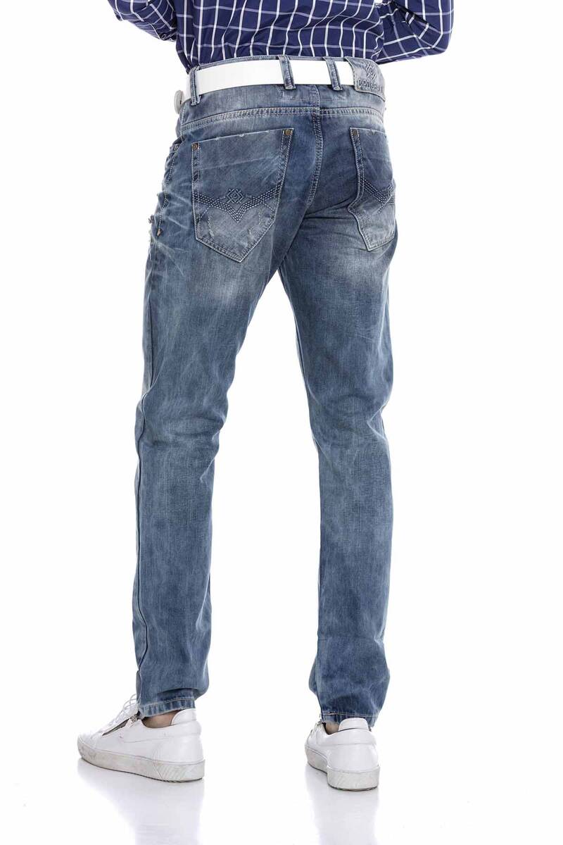 CD655 Men's straight fit jeans in a fashionable destroyed look