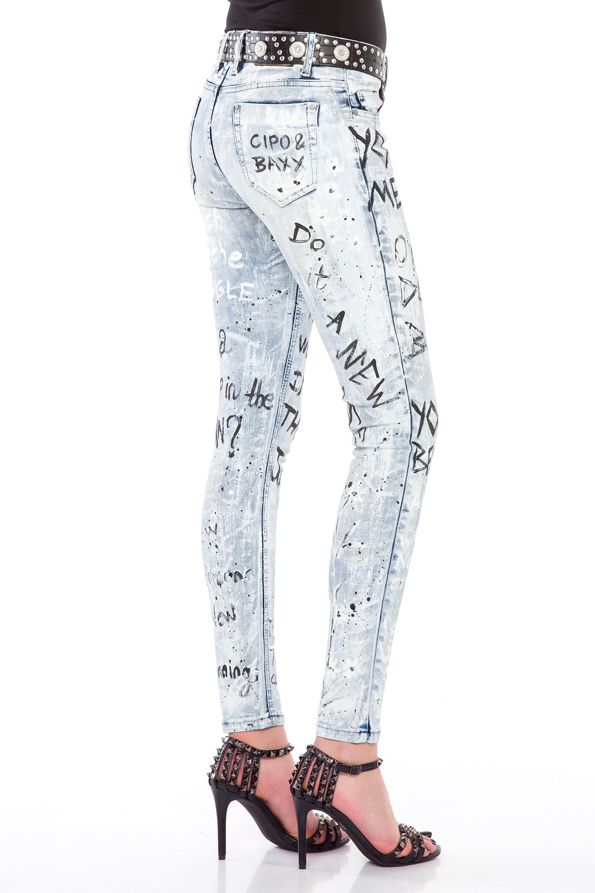 WD370 – Women's Jeans with Graffiti Print