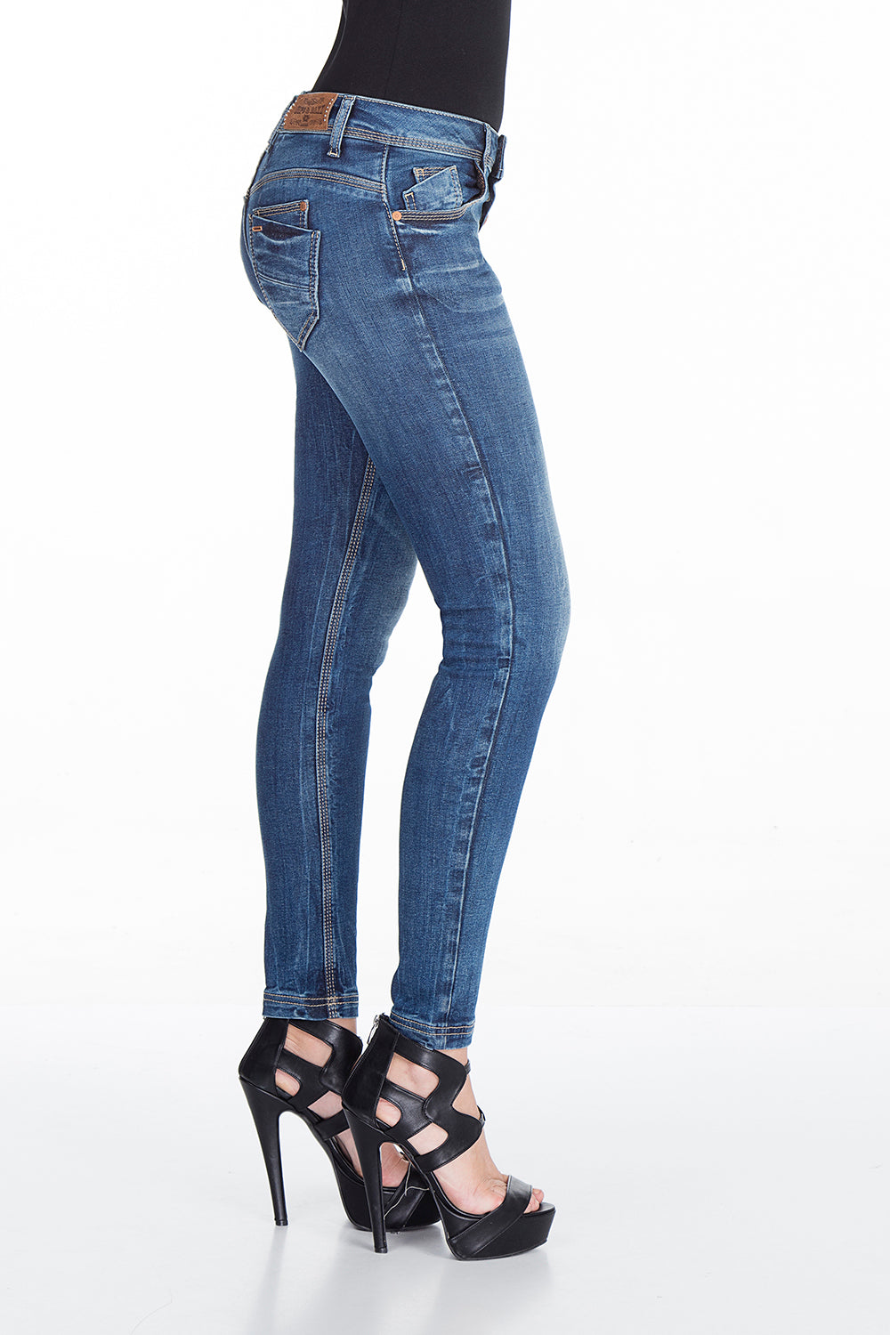 WD311 Women's Jeans