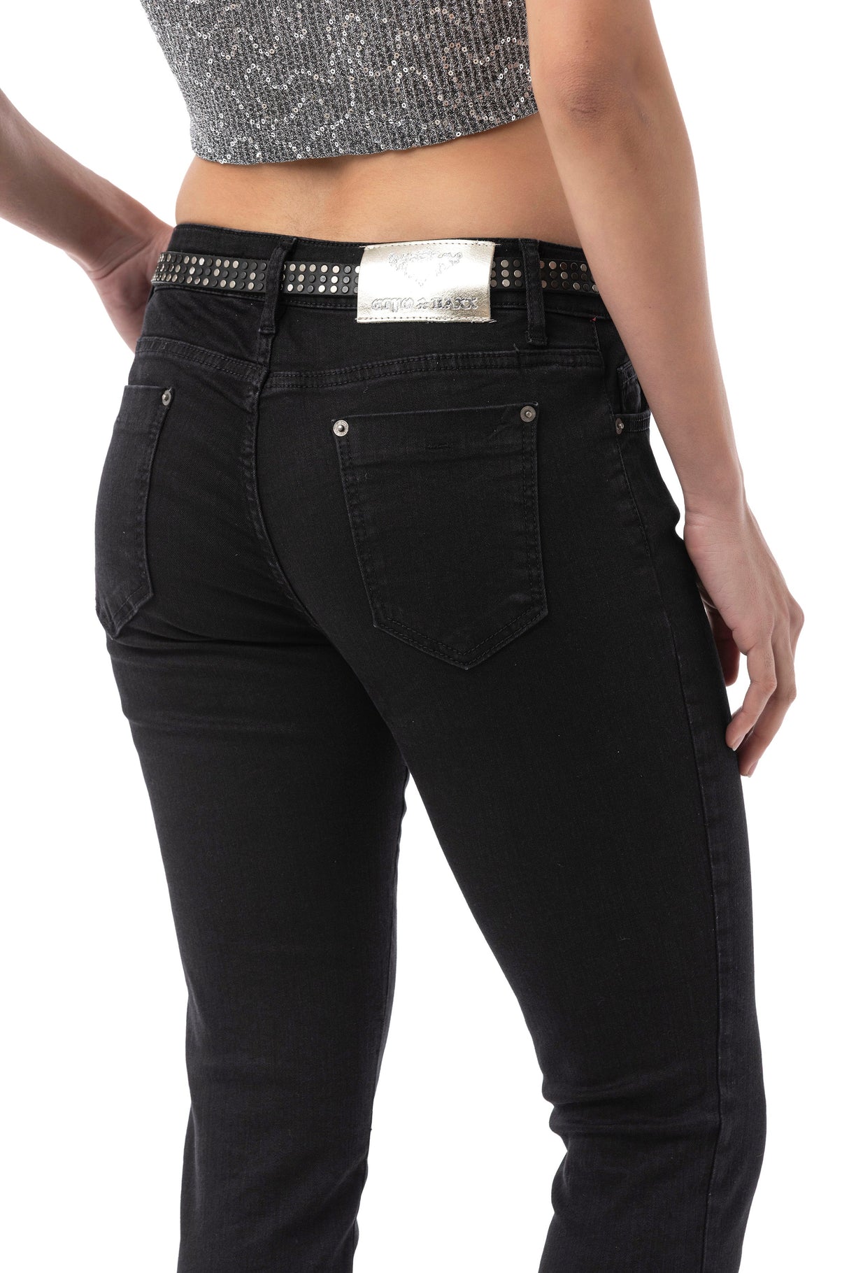 WD542 – Women's Jeans in Black