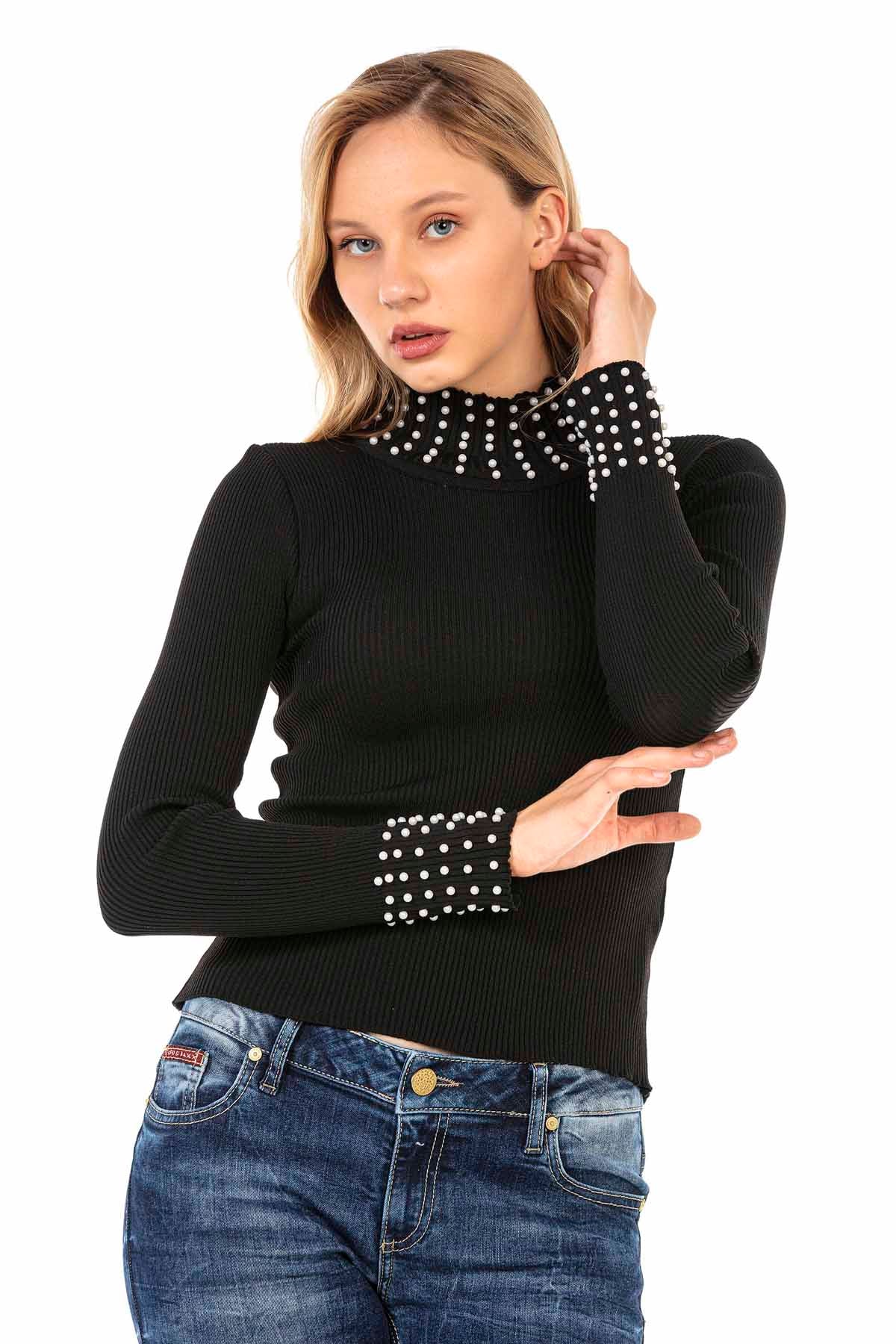 WP208 WOMEN'S SWEATER