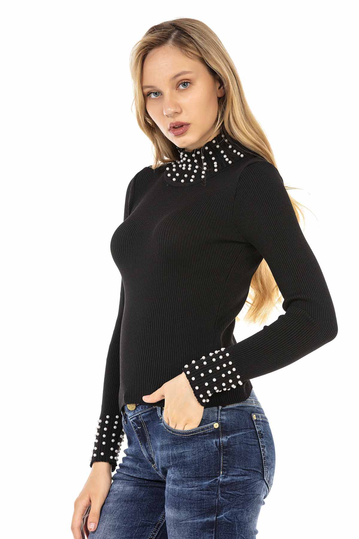 WP208 WOMEN'S SWEATER