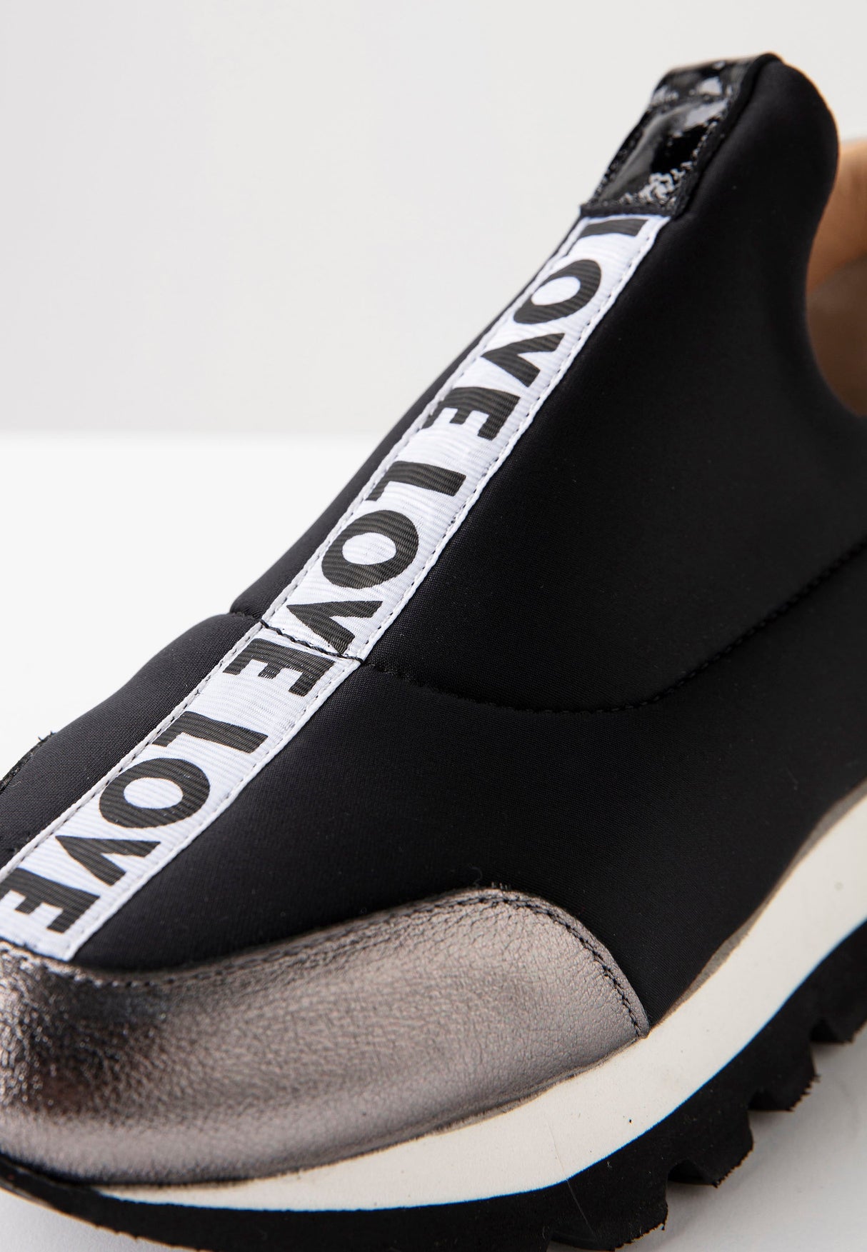 WS101 WOMEN'S SHOES