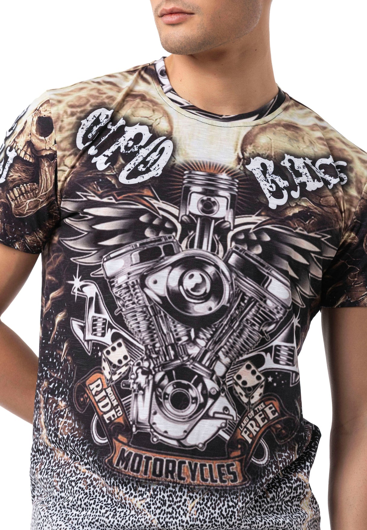 CT820 - Men's T-shirt with digital print and crew neck