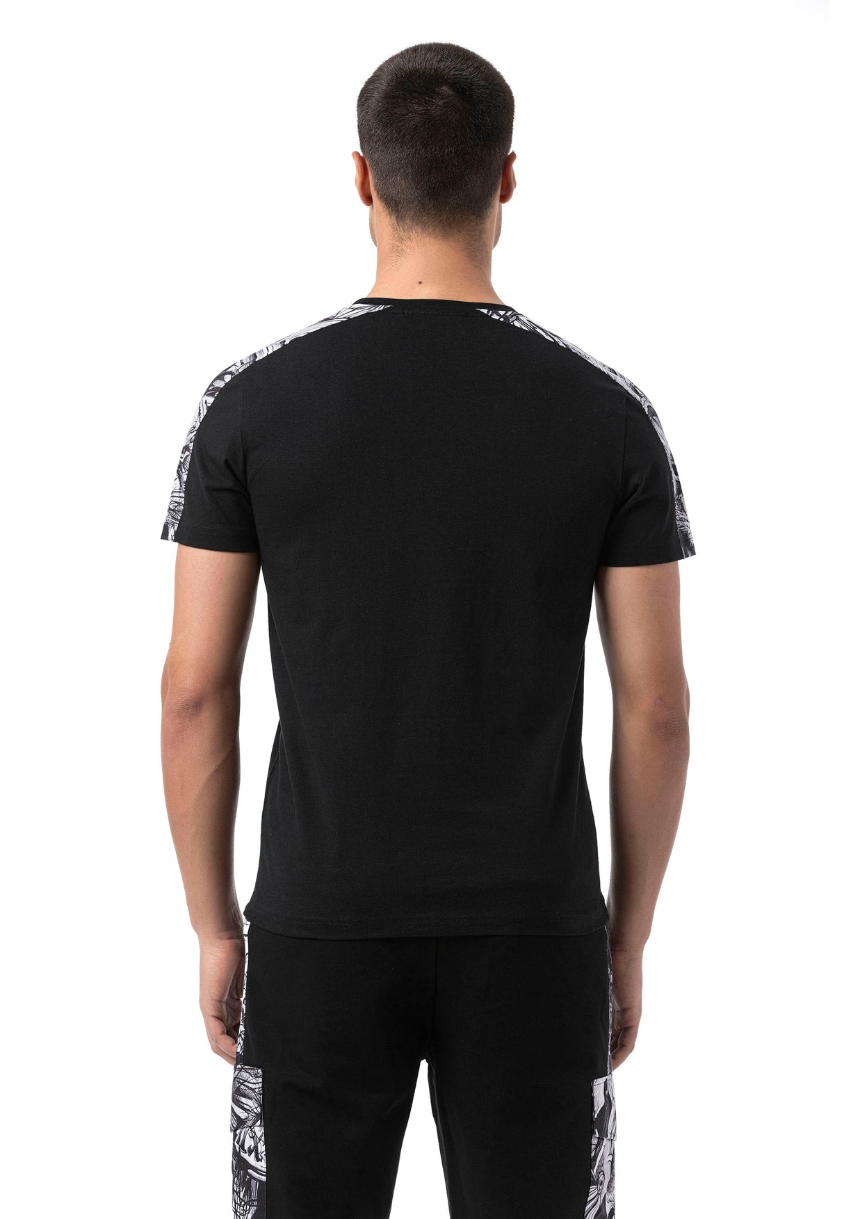 CT817 Men's T-shirt with shoulder stripes in regular fit