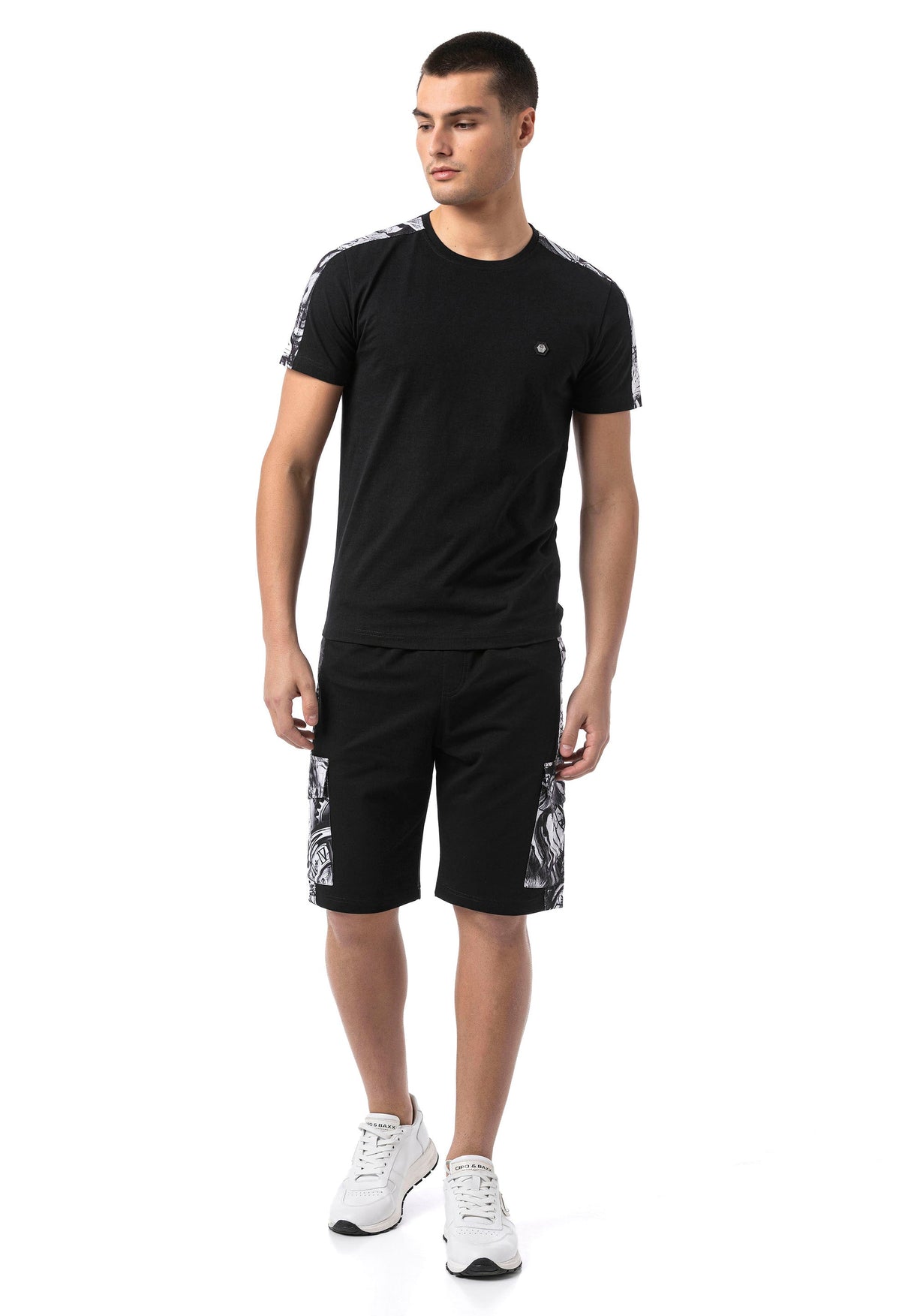 CT817 Men's T-shirt with shoulder stripes in regular fit