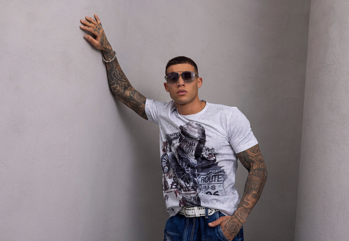 CT828 Men's T-Shirt - Knight Motif