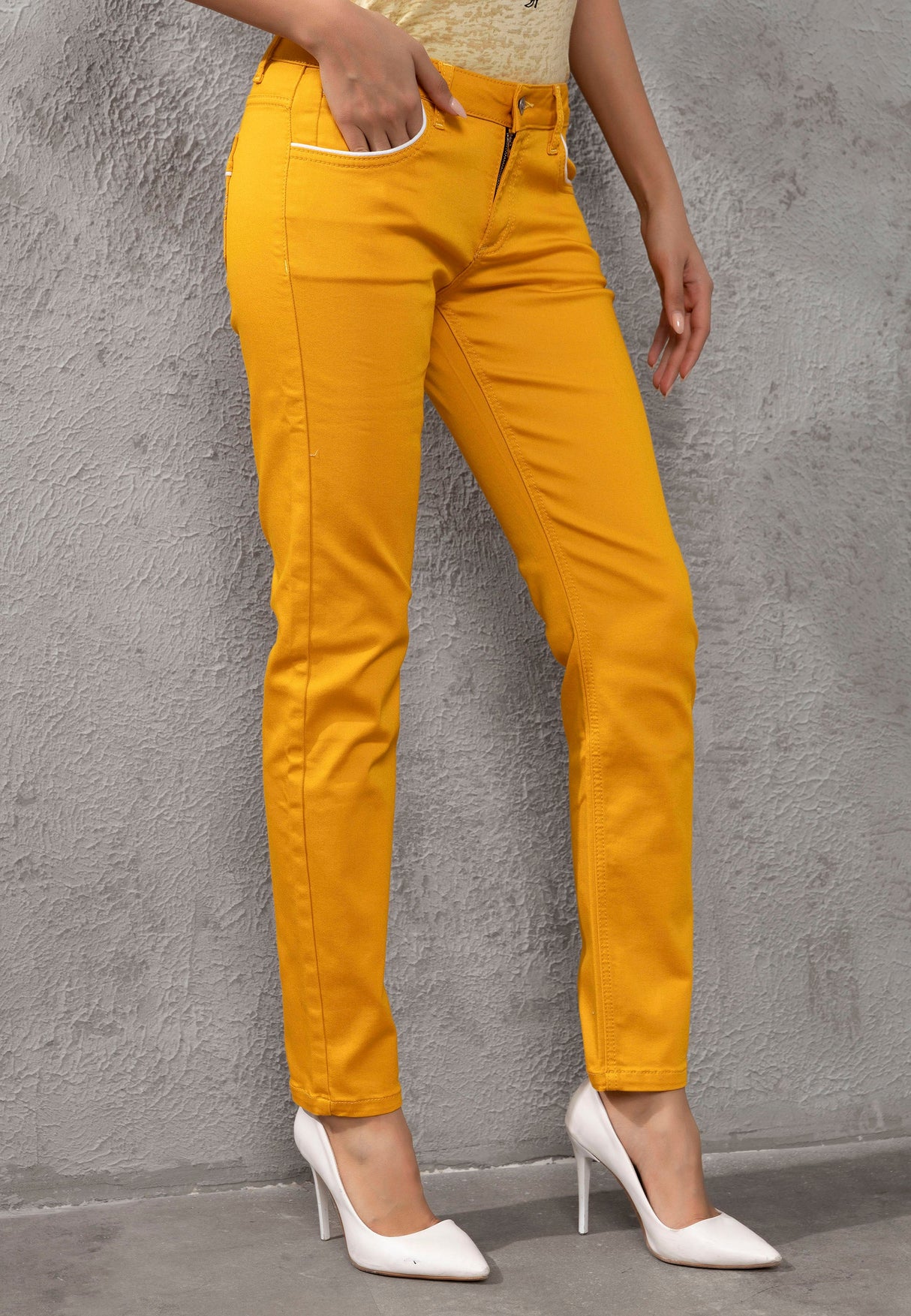WD256B Women's trousers in solid color