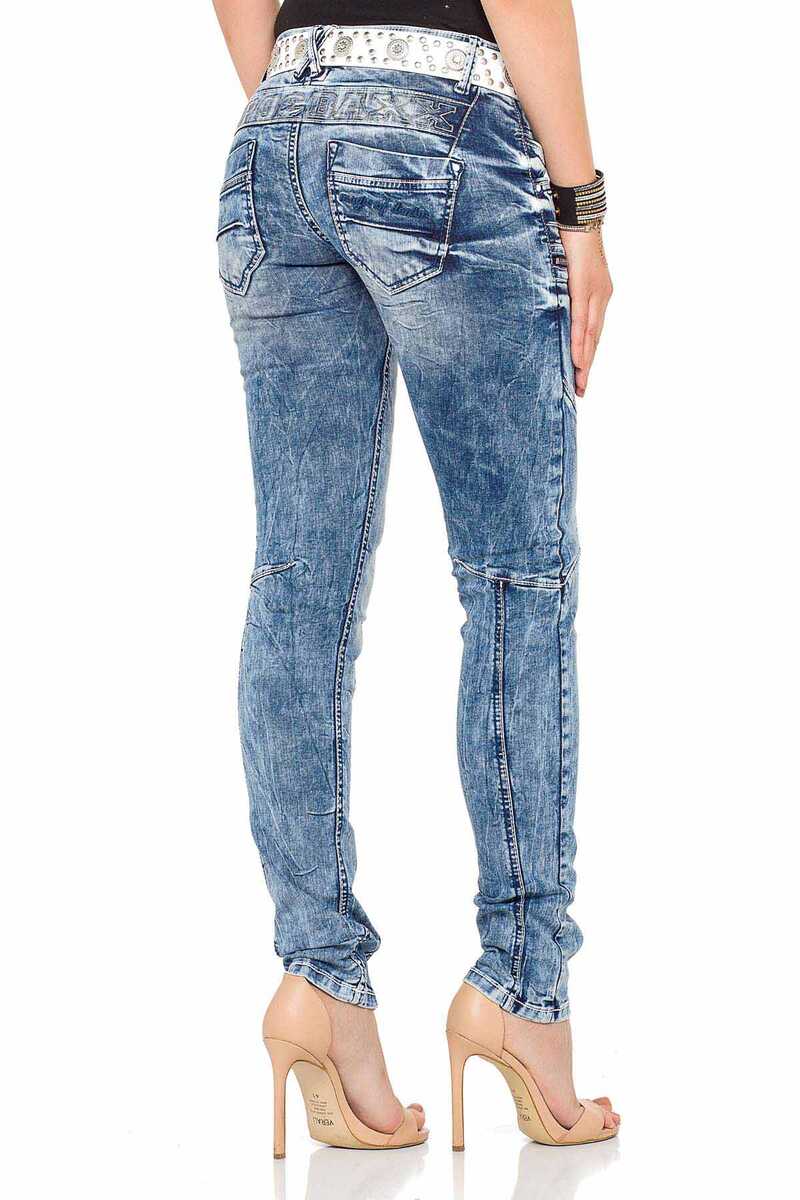 WD322 Women's Slim-Fit Low-Waisted Skinny Jeans