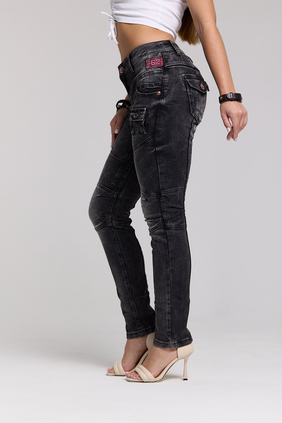 WD358 Women's comfortable jeans with fashionable decorative seams