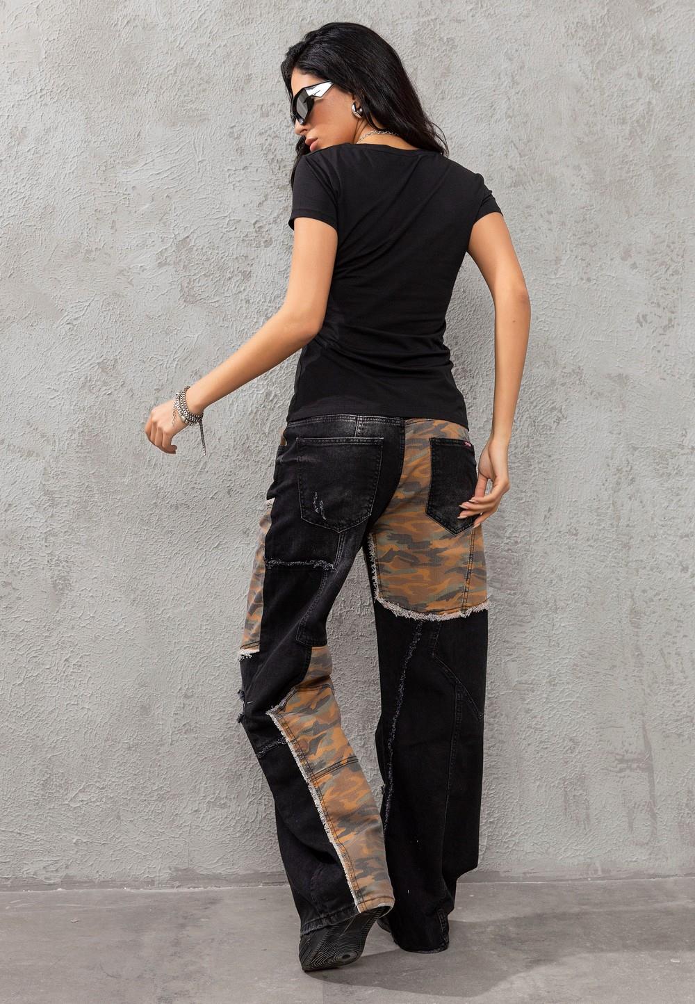 WD527 women's jeans in a punk look